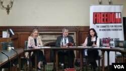 一份标题为《为迫害增添声望:外国法官如何破坏香港的自由以及他们为何应该辞职》的报告5月14日在英国国会发布。报告作者方雅雯(Alyssa Fong)和学者议员呼吁香港终审法院的非常任法官辞职。(2024年5月14日,美国之音李伯安)