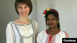 Нігерійцям легше дається вимова, шиплячі звуки, натомість індійцям важче з голосними. Фото з особистого архіву Олени Бойчук.