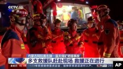 2023年2月22日,内蒙古阿拉善盟发生矿难,救援人员聚集在矿难现场