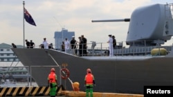 资料照：新西兰皇家海军HMNZS Te Kaha (F77) 护卫舰抵达菲律宾马尼拉南港访问。（2017年4月4日）