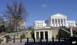 资料照：位于弗吉尼亚州首府里士满的州议会大厦