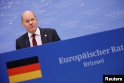 德国总理朔尔茨在布鲁塞尔举行的欧盟峰会记者会上讲话。(2023年3月24日)