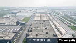 资料照片:特斯拉在上海的超级工厂鸟瞰。(2023年12月22日)