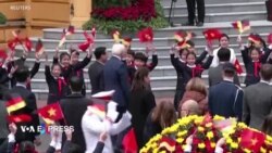 Tổng thống Đức thăm Việt Nam, được chào đón bằng 21 phát đại bác Tổng thống Đức thăm Việt Nam, được chào đón bằng 21 phát đại bác