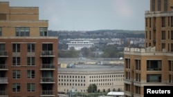 资料照:2023年4月6日,美国弗吉尼亚州阿灵顿的五角大楼。(路透社)