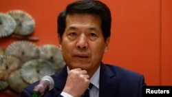 中国负责斡旋俄乌冲突的欧亚事务特使李辉在北京举行的一个新闻发布会上讲话。(2023年6月2日)