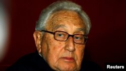 Kissinger quan niệm ngoại giao là tạo thế cân bằng quyền lực giữa các cường quốc.