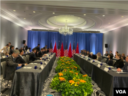 2023年11月9日,美国财政部长珍妮特·耶伦(Janet Yellen)与中共中央政治局委员、中国国务院副总理何立峰在旧金山举行双边会谈。(美国之音记者莉雅拍摄)