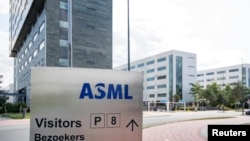 资料照:荷兰半导体设备生产商阿斯麦(ASML)总部外景。(2018年8月30日)