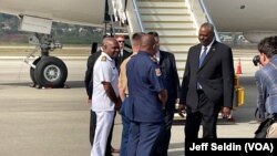 美国国防部长奥斯汀(Lloyd Austin)2023年7月26日抵达巴布亚新几内亚