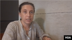 意大利《页报》中国事务记者朱莉亚·彭皮利 (美国之音/赵楠旭)