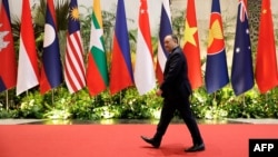 资料照:菲律宾国防部长吉尔伯托·特奥多罗(Gilberto Teodoro)