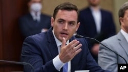 资料照片:共和党联邦众议员麦克·加拉格尔(Rep. Mike Gallagher, R-WI)