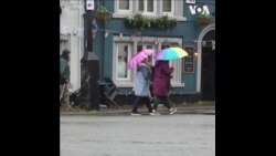 英国民众对特拉斯辞职的反应 