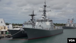 “环太军演”期间, 停泊在夏威夷珍珠港的韩国世宗大王级驱逐舰(美国之音/刘恩民)