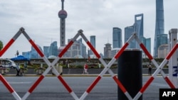 资料照:从上海外滩遥望陆家嘴金融区。