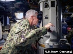 美国印太司令部太平洋舰队第七舰队司令卡尔∙托马斯(Karl Thomas)