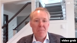 前美国中情局(CIA)高级分析师、中国战略集团首席执行官张克斯(Christopher Johnson)出席亚洲协会有关中共二十大的研讨会。(亚洲协会YouTube视频截图)