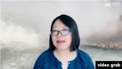 维也纳大学专攻中国政治的专家李玲博士出席亚洲协会有关中共二十大的线上研讨会。(亚洲协会YouTube视频截图)