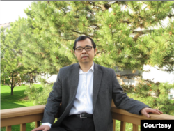 美国威斯康星大学中国人口问题专家易富贤