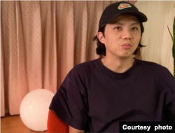 位于台北的电信业工程师陈育群(美国之音特约记者杨安拍摄)。