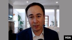 美国塔夫茨大学政治学副教授、美国企业研究所非常驻资深研究员迈克尔·贝克利(Michael Beckley)(美国之音采访视频截图)