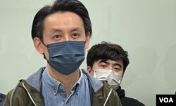 民主党主席罗健熙质疑港府一方面解散互委会,另一方面成立功能类似的18区关爱队,政策互相矛盾 (美国之音/汤惠芸)