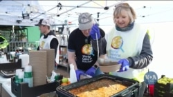 Як у Польщі забезпечують базові потреби новоприбулих українців. Відео 