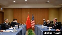 美国白宫国家安全顾问沙利文与中共中央政治局委员、中共中央外事办主任杨洁篪在意大利罗马的Cavalieri希尔顿酒店就乌克兰局势举行会谈。(2022年3月14日)