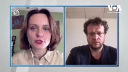 Дослідник пропаганди Пітер Померанцев: Кожна людина в Росії має сумніви. Відео  Дослідник пропаганди Пітер Померанцев: Кожна людина в Росії має сумніви. Відео