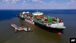 停泊在美国马里兰附近海面一艘台湾远洋货轮。(2022年3月21日)