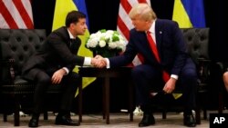 Ảnh tư liệu hồi ngày 25/9/2019: Tổng thống Mỹ Trump khi đó gặp Tổng thống Ukraine Zelenskyy ở New York.