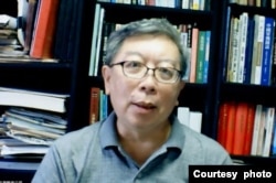 台湾兵器战术图解总编辑刘文孝。(取自视频采访截图)