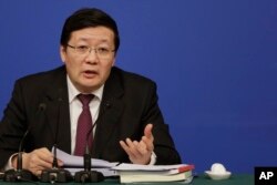 中国财政部长楼继伟在记者会上讲话(2016年3月7日)