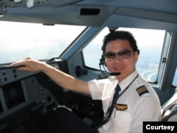 台湾前空军飞行员饶自强