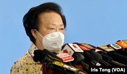 基本法委员会副主任谭惠珠表示,李家超的政纲务实,她认为香港需要告别过去”议而不决、决而不行”的年代。(美国之音 汤惠芸)