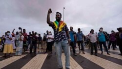 သီရိလင်္ကာ စီးပွားရေး ဆုတ်ယုတ်မှု ဗုဒ္ဓနေ့ပွဲတော်မှာ စုဝေးဆန္ဒပြ သီရိလင်္ကာ စီးပွားရေး ဆုတ်ယုတ်မှု ဗုဒ္ဓနေ့ပွဲတော်မှာ စုဝေးဆန္ဒပြ