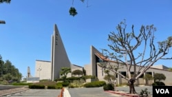 位于加州橙县尔湾的日内瓦长老会教堂。(美国之音记者李逸华拍摄)