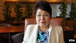 研究中日关系的东京福祉大学国际交流中心主任远藤誉(美国之音歌篮拍摄)