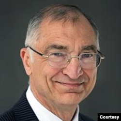 前国防部官员、战略与国际研究中心的马克·坎西安(Mark Cancian)