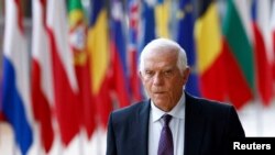 资料照:欧盟外交政策负责人何塞普·博雷利(Josep Borrell)2022年10月3日抵达比利时布鲁塞尔出席欧盟-以色列协会理事会。(路透社照片)
