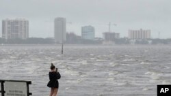 ဟာရီကိန်း Ian ဦးတည်ရွေ့လျားနေတဲ့ ဖလော်ရီဒါပြည်နယ်၊ တမ်ပါရာပင်လယ်အော်ရဲ့ ရေမျက်နှာပြင်။ (စက်တင်ဘာ ၂၈၊ ၂၀၂၂)