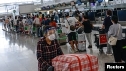 资料照片:香港国际机场的离境大厅。(2022年8月1日)