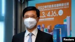 前香港政务司司长李家超到选举事务司提交参选特首提名。(2022年4月13日)