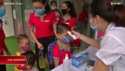 Việt Nam bắt đầu tiêm vaccine COVID-19 cho trẻ từ 5 tới 11 tuổi
 Việt Nam bắt đầu tiêm vaccine COVID-19 cho trẻ từ 5 tới 11 tuổi