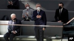 Український посол в Німеччині Андрій Мельник під час засідання в Бундестазі 27 лютого 2022 р.