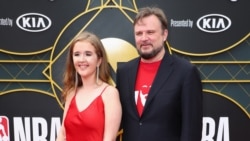 时事大家谈:挺港触红线?NBA火箭遭北京封杀 时事大家谈:挺港触红线?NBA火箭遭北京封杀