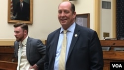 美国国会众议院外交委员会亚太小组委员会主席约霍(美国之音钟辰芳拍摄)