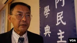 天安门民主大学筹备组的葛洵(美国之音国符拍摄)