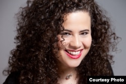 “妇女、行动和媒体”的执行主任杰克琳•弗里德曼